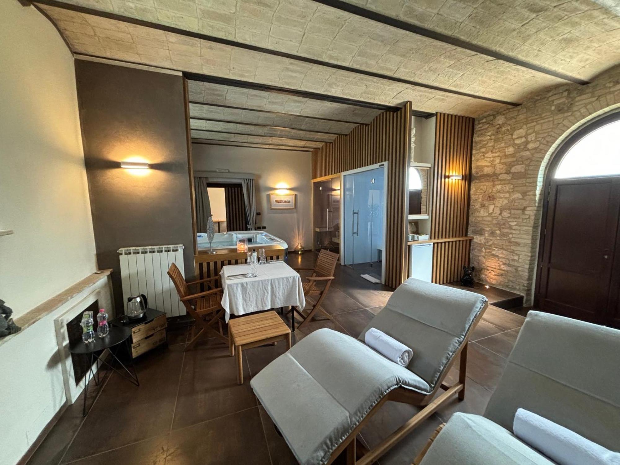 Borgo Degli Angeli Resort E Spa San Vitale Exteriör bild