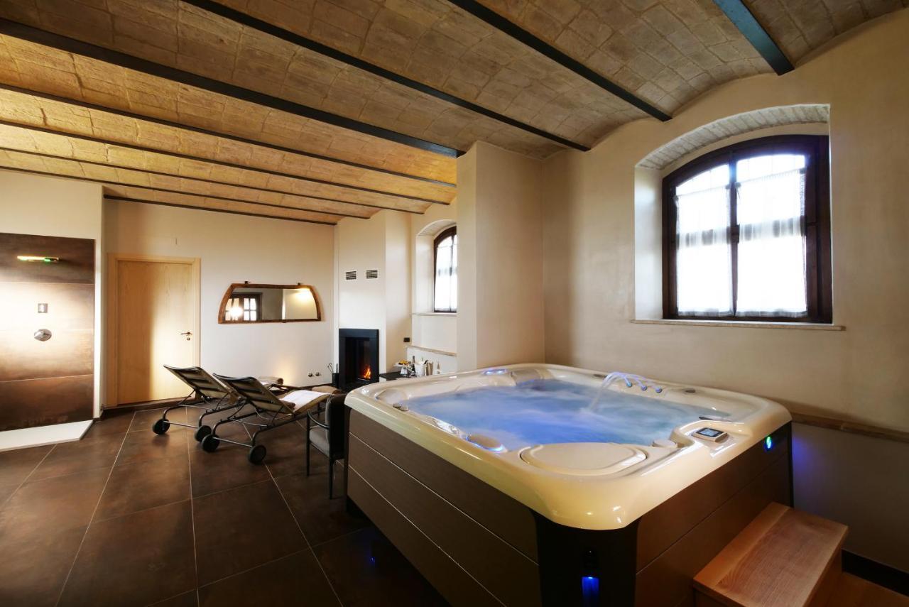 Borgo Degli Angeli Resort E Spa San Vitale Exteriör bild